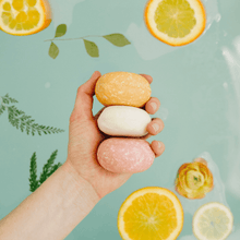 Load image into Gallery viewer, Shampoo Bar: Simple Fresh