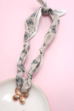 Load image into Gallery viewer, HANDMADE SCARF CHARM NECKLACE | 80N91790: K