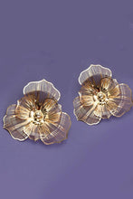 Load image into Gallery viewer, FILIGREE GOLD FLOWER POST EARRINGS | 31E03402: GOLD