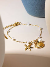 Load image into Gallery viewer, Capella 18K Gold Seashell & Sea Star Pearl Necklace: Yellow Gold / Necklace