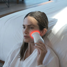 Load image into Gallery viewer, NuFace Trinity  Wrinkle Reducer