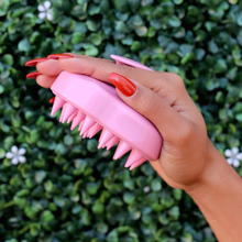 Load image into Gallery viewer, Scalp Scrubber [Exfoliator &amp; Massage Brush]
