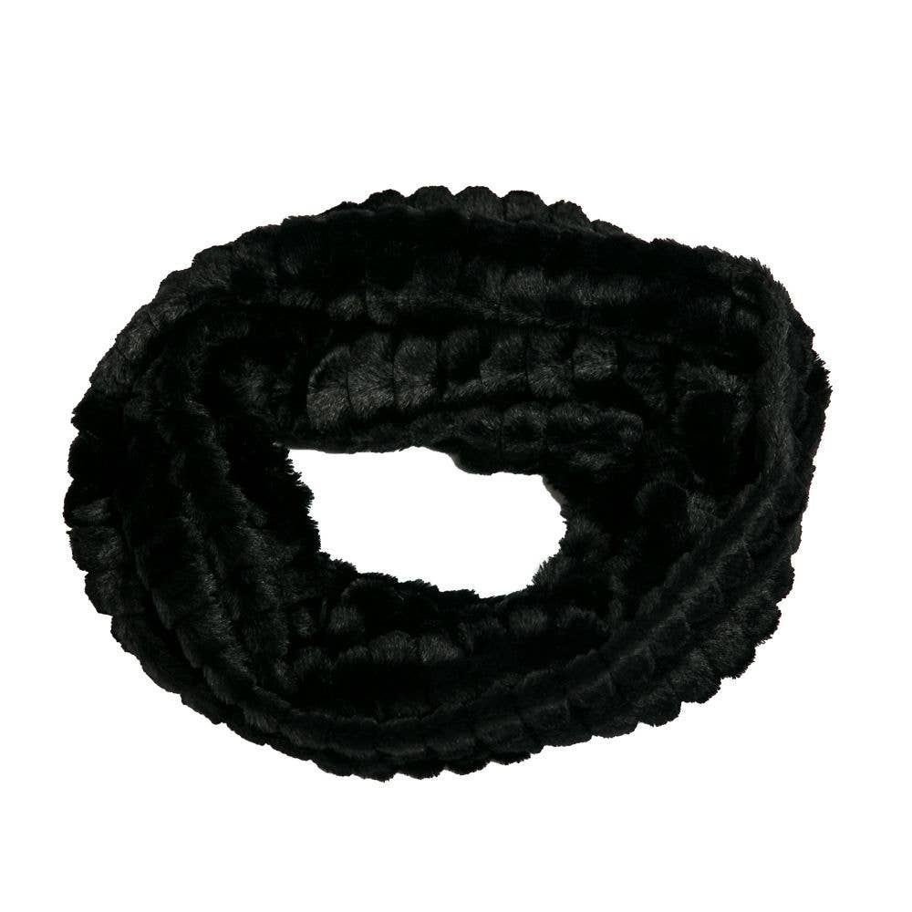Faux Fur Loop Scarf - Soft and Chic - Fall 2025: Black Chinchilla