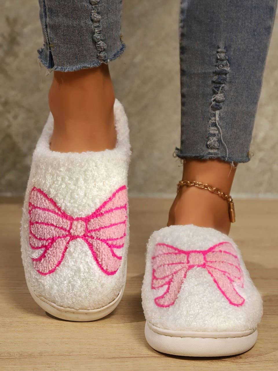 SOFT PLUSH MUSHROOM HEART RAINBOW WARM SLIPPERS | 40SP014: BOW PINK / Medium