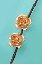Load image into Gallery viewer, MATTE GOLD FLOWER STUD EARRINGS | 80E61095: MATTE GOLD
