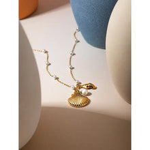 Load image into Gallery viewer, Shell Sea Pearl 18K Gold Plated Stainless Steel Necklace
