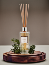 Load image into Gallery viewer, Aspen - Luxury Fall Reed Diffuser - Home Decor &amp; Gifts
